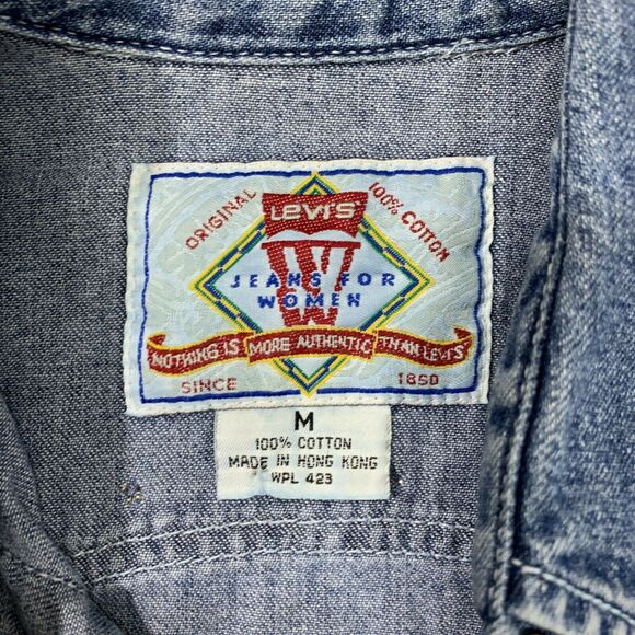 Vintage Levi's Pearl Snap Chambray Top Size M Studded Silver Streak Pockets - Picture 8 of 10